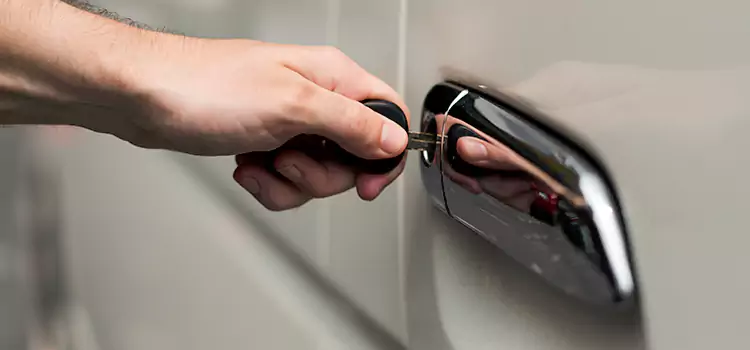 Why Choose Our Auto Locksmith Team in Smithtown, NY?