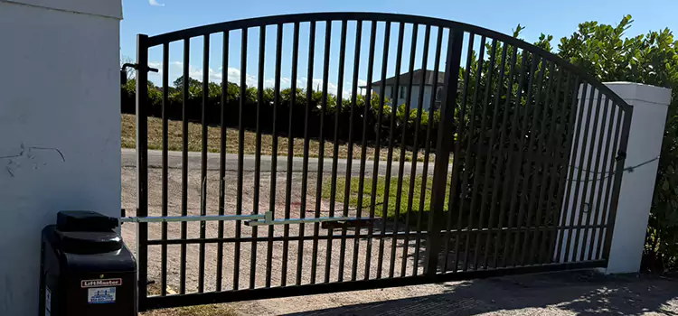 Driveway Fence Repair Smithtown