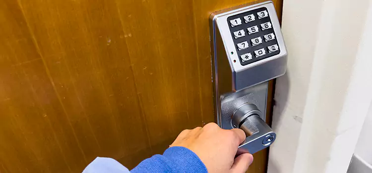 Why Choose Us for Your Keypad Lock Needs in Smithtown, NY?